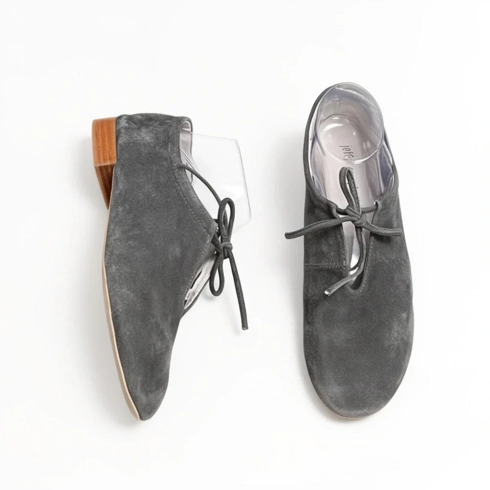 Jeffrey Campbell Grey Suede Dancer Flat
Size 7 - Picture 3 of 5